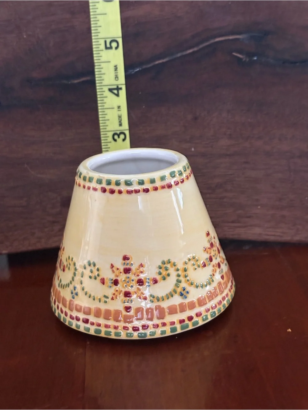 Yankee Candle 2 piece set featuring a candle jar shade and a jar plate/holder